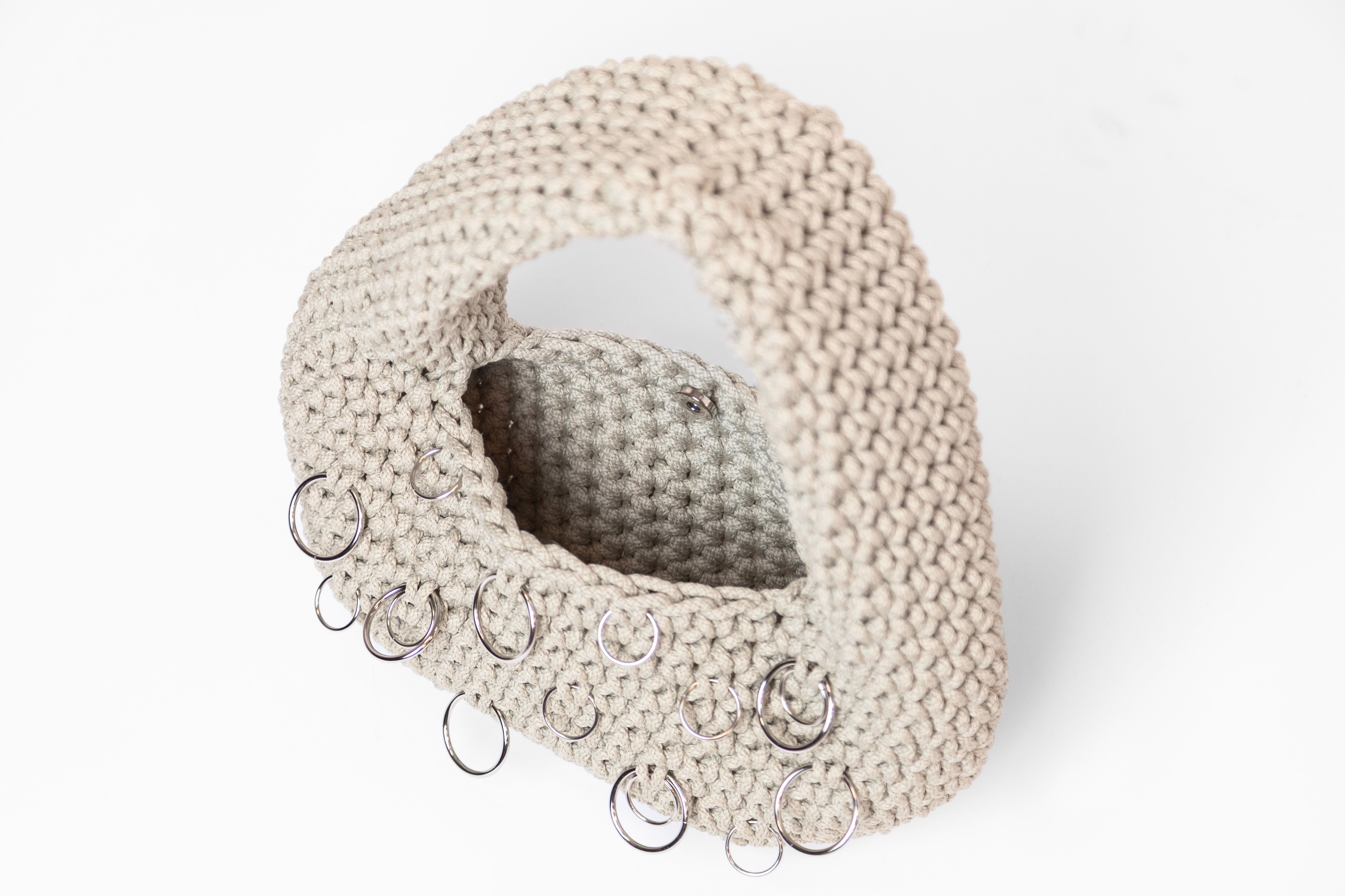 Knot a phase bag