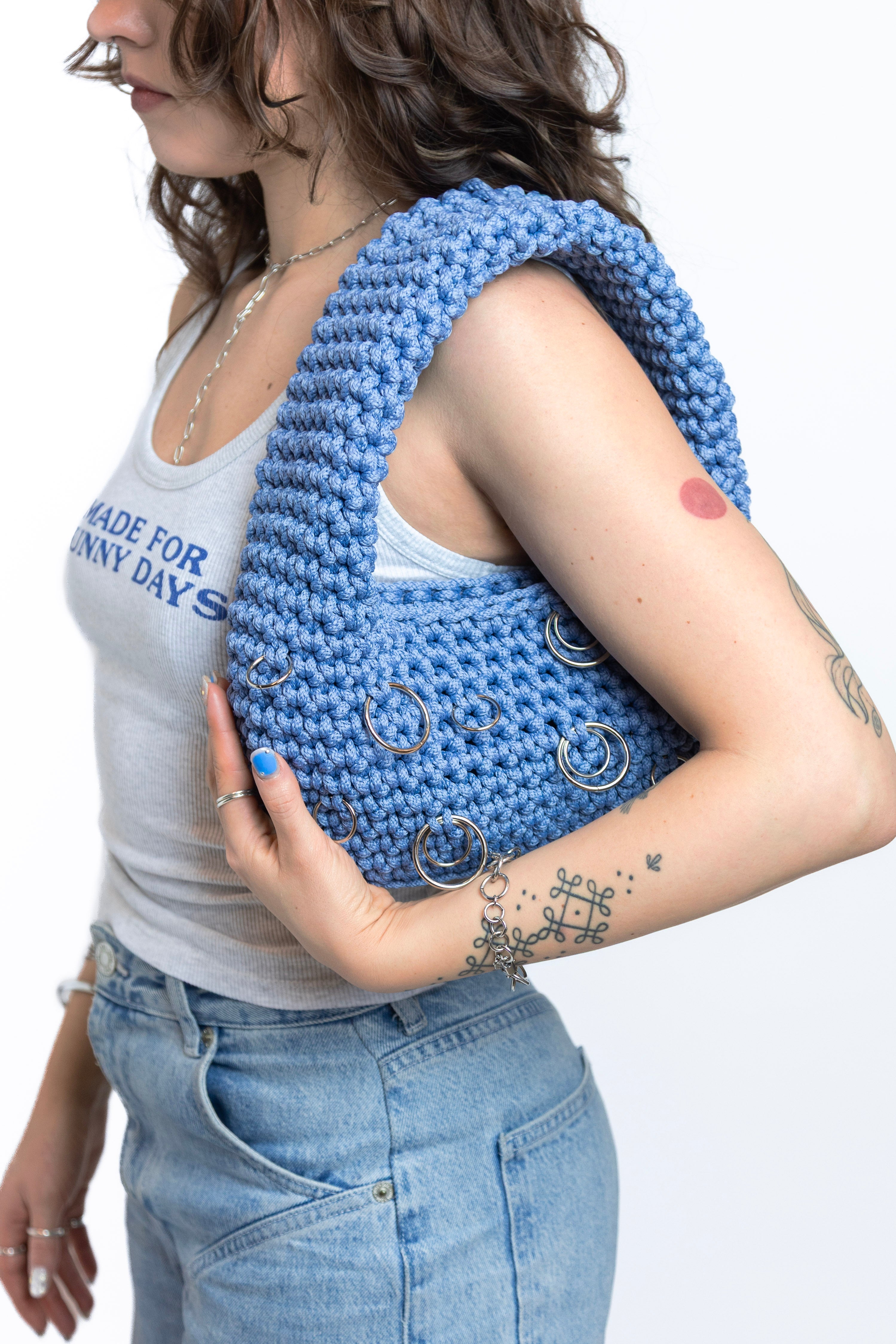 Knot a phase bag